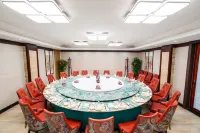 Meiyuan Hotel (Yuzhou Pang Donglai Branch) - parking
