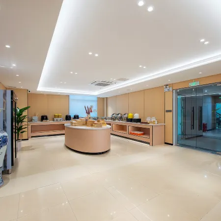 Osley Hotel (Yulin Pedestrian Street Computer City Branch)