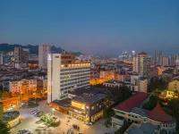 EURUS X HOTEL