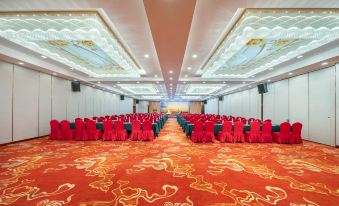 Universal International Hotel (Nanning Fujian Yuan Subway Station)