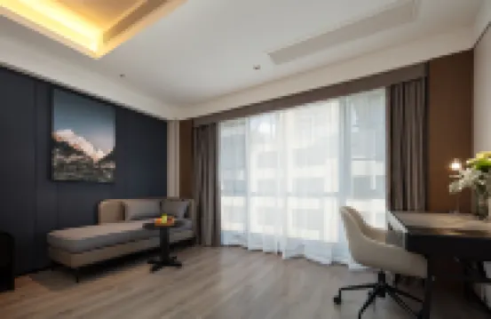 Atour X Hotel Jiangbian Night Market, Poshuiguang Square, Jinghong, Xishuangbanna