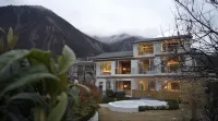 For you Hot Spring Villa View Homestay (Hailuogou Branch)