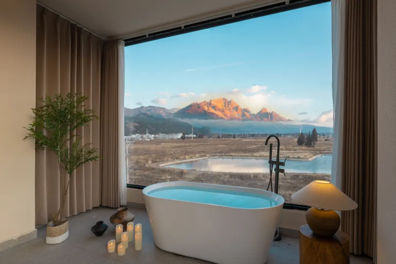 Lijiang Zaiye Snow Mountain Starry Sky Holiday Home