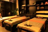 Manhattan International Apartment Hotel - spa