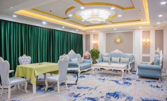 Huaqiao International Hotel