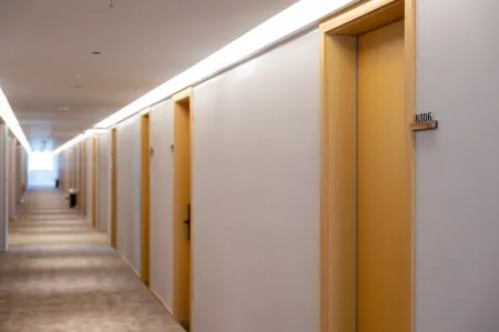 Yijun Grand Hotel (Kaili University South Railway Station) Отели рядом с достопримечательностью «Kaili Miao-Dong Customs Park»