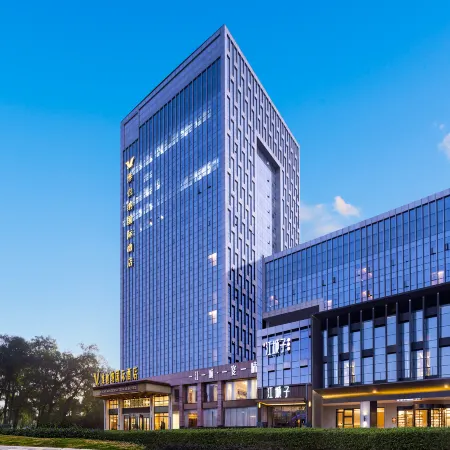 Days Hotel BY WYNDHAM Отели рядом с достопримечательностью «Олимпийский спортивный центр провинции Хубэй-теннисный зал»