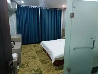 Huaxin Hotel - 2 ดาว
