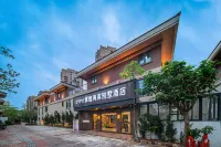 Lux Cabins Brilliant Villa Hotel (Dongshan Jinluwan Seaside Plaza)