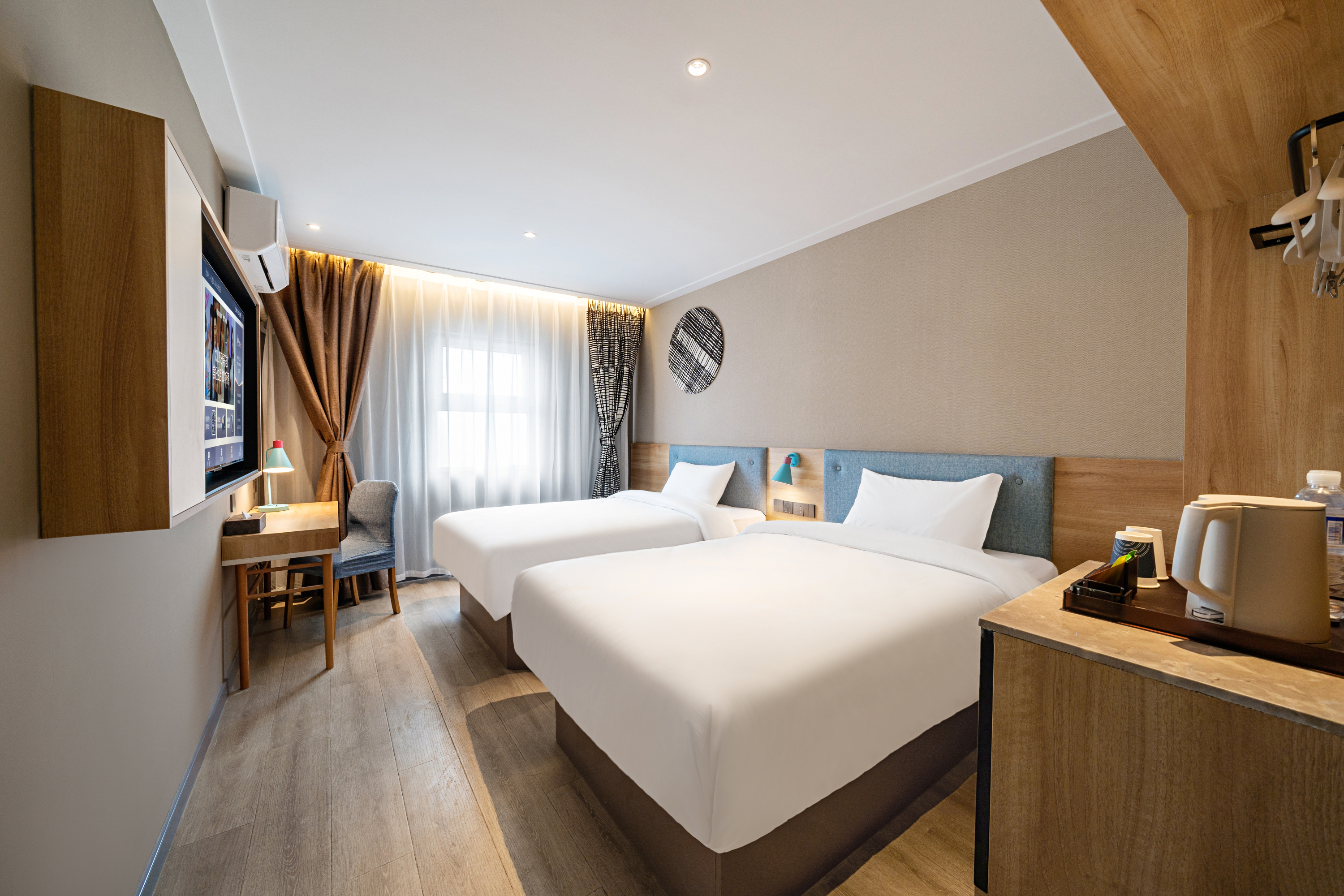 Homeinn Hotel (Wuhan Hanzheng Street CapitaMall Store) Hotel Overview