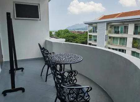 Langkawi Perdana Families Suite @ Langkawi Airport Отели рядом с достопримечательностью «Мост неба в Ланкави»