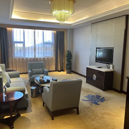 Grand Honor Hotel
