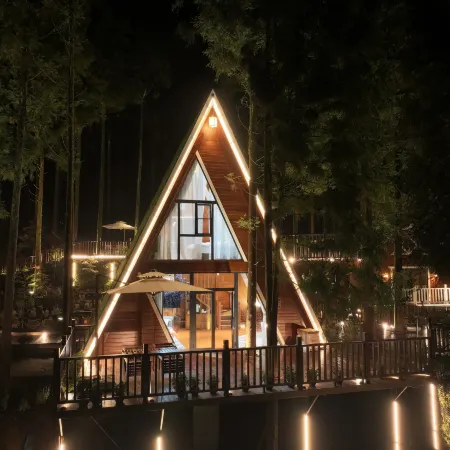 Yuanshan Yayuan · Forest Jingyi Homestay (Ya'an Shangli Store)