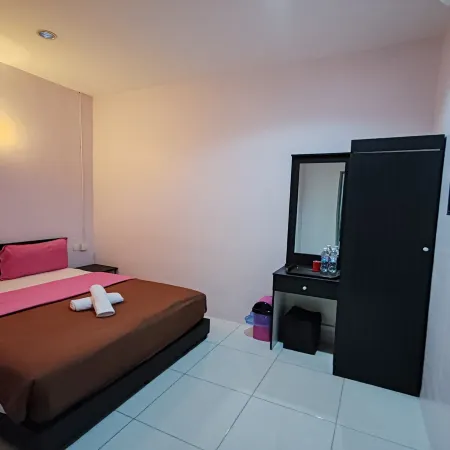 Hotel Kuang Hua Sitiawan Near to Unikl-Mimet