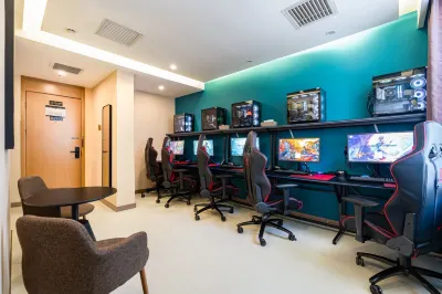 TK e-sports Theme Hotel (Shuangqiao Metro Station, Beijing Communication University)