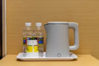 LuckySeven Bale Hotel Lingao City Shopping Park