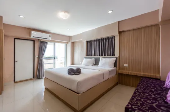 Latin Garden Hotel Hotel dekat Islam Cultural Center Thailand