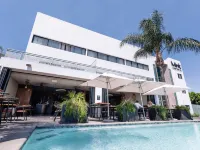 Mint Hotel 84 on Katherine Отели рядом с достопримечательностью «Мелроуз»