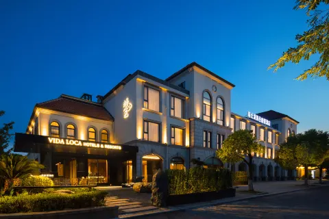 Huzhou South Taihu Greenland Vida Loca Boutique Jinan Xueye Lake Resort Hotel