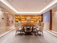 Vienna Hotel (Tangshan Fengrun Linyin Road Branch) - 3-Star