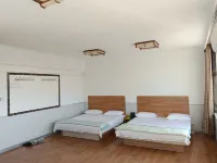 Fluorescent sea resort - Beach