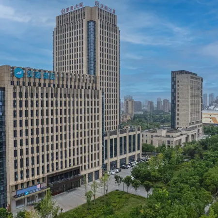 HanTing Hotel (Xuancheng Wanda Plaza Zheshang Building)