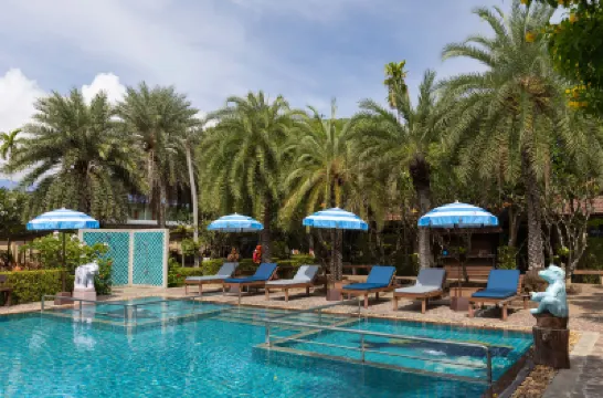 วิลล่า วนิดา การ์เด้น รีสอร์ท โรงแรมใกล้วัดหนองปรือ