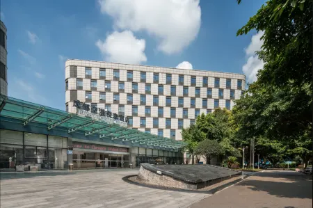 CHENGDU AIRPORT CHEER HOTEL Отели рядом с достопримечательностью «Southwest Minzu University (Southwest Airport Economic Development Zone Campus)»