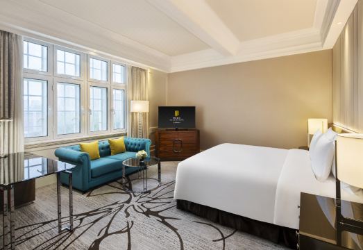 2. 상하이 진장 호..