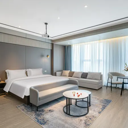 Tuke Hotel (Xuchang Central Park Furong Lake)