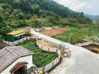 Yazhuang Homestay - 발코니