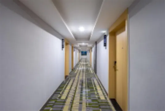 GreenTree Inn Express (Dongfang Avenue, High-speed Railway Station)