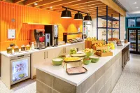 Ibis Budget Manchester Airport - breakfast