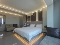 Neijiang Xitu Apartment - Dağ Manzaralı