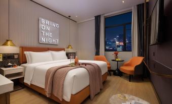 Qifu Hotel (Guangzhou R&F Haizhucheng Jiangnanxi Metro Station)