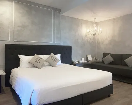 ห้องดีลักซ์ เตียงใหญ่ 1 เตียงวิวสวน