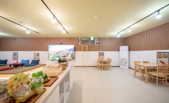 Gyeongju Elegance Hwangridan-gil