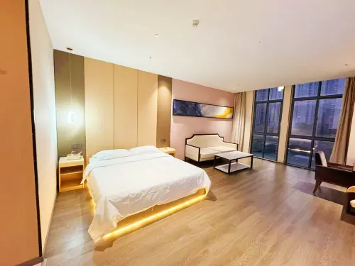 Lianhua Zhishang Hotel