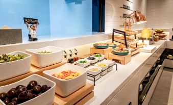 Ni Hao Hotel (Nanjing South Railway Station Ruanjiandadao Subway Station)