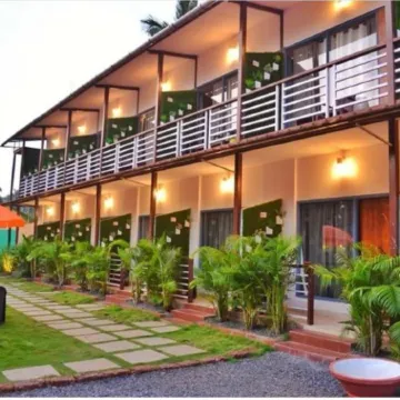 YogiTree Beach Resort & Cafe
