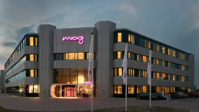 Moxy Amsterdam Schiphol Airport