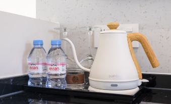 Heart&Island Island Mood · Lake View Homestay