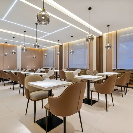 Hexing E-sports Hotel (Harbin Central Street Baroque Branch)