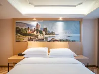 Vienna Hotel (Tianjin Nanjing Road, Haiguangsi Metro Station) Hotels near Nankai