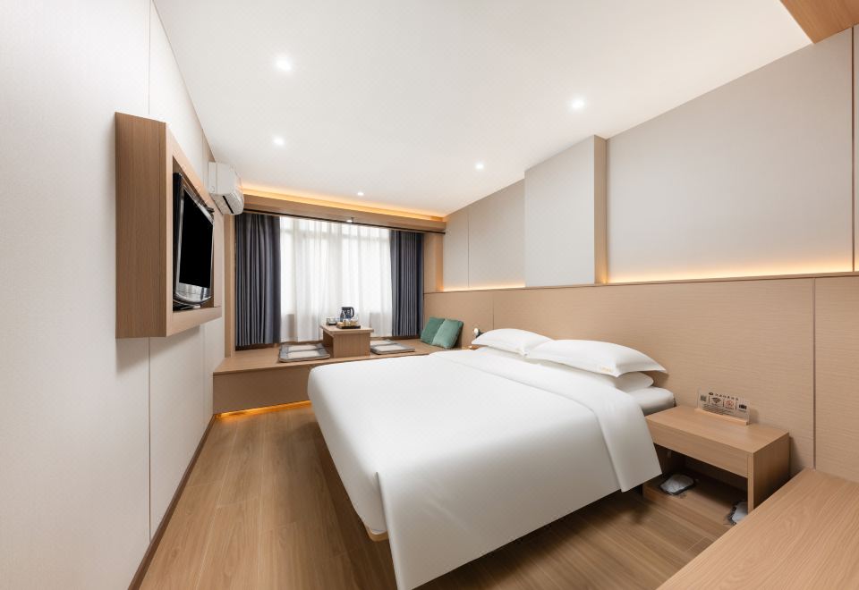 3. 이위안 호텔 (..