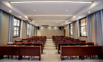 Fenghua Lizhi Hotel - Village Super Football Field Branch