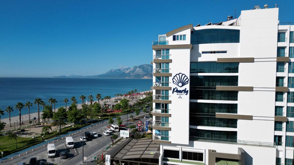 Pearly Hotel