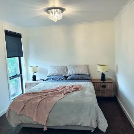 Lipscombe Mt Wellington view luxury house