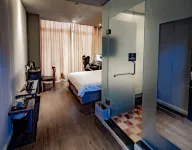 Jiaozhou Time Machine E-sports Express Hotel