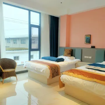 Golden Yijia Homestay (Jinji Peak Cluster Branch)